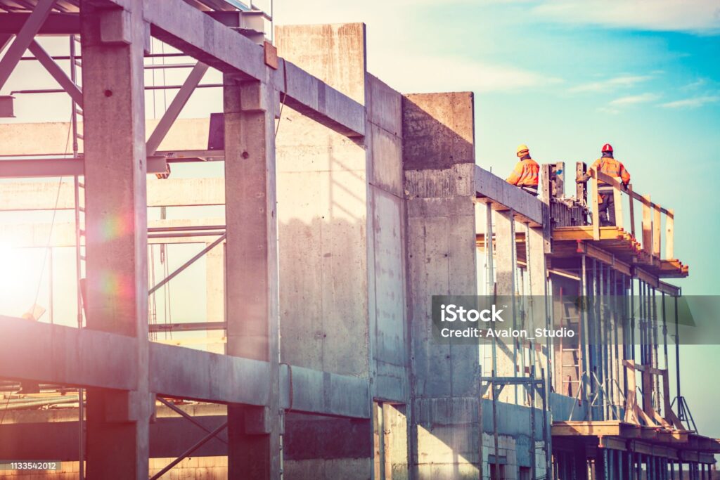 Turnarea betonului în structură monolită